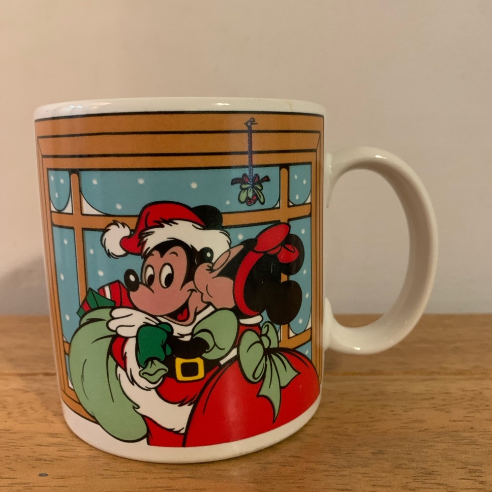 DISNEY 1988 Applause 12 oz Mickey Minnie Mouse Christmas Coffee Mug